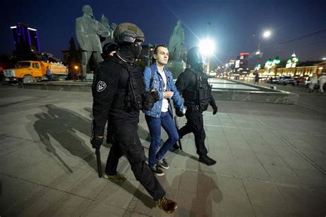 Fotos M S De Detenidos En Rusia En Protestas Por La Movilizaci N