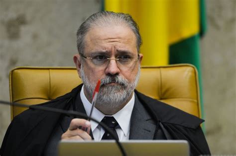 PGR defende arquivamento de investigação contra Augusto Aras por