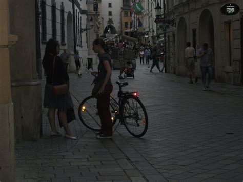 Pozna Bicycle Chic Bratislava Cycle Chic