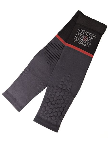 Via Cycles Village Compressport Armforce Ultralightblack