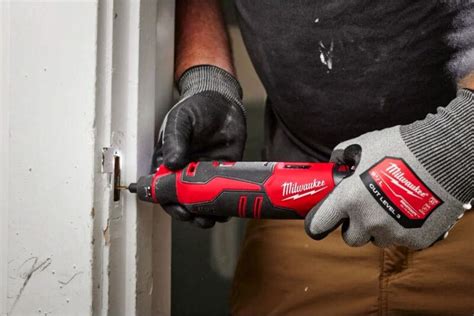 Milwaukee M12 Cordless Rotary Tool Review - Pro Tool Reviews