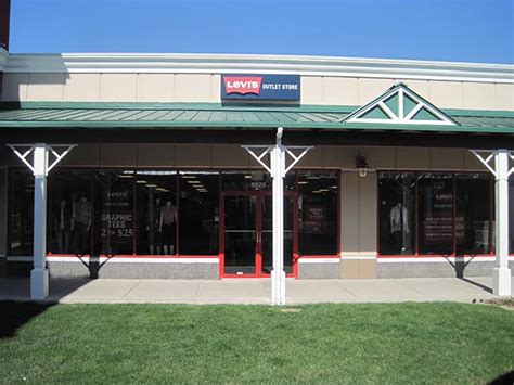 Levi's Denim Stores & Outlets in Jeffersonville, OH | Levi's®