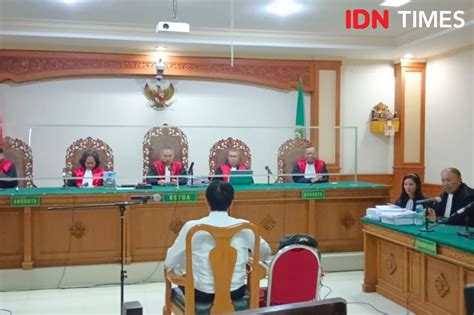 Mantan Rektor Unud Dituntut 6 Tahun Penjara