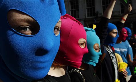 Photos Of Protests In Solidarity With Pussy Riot Der Spiegel