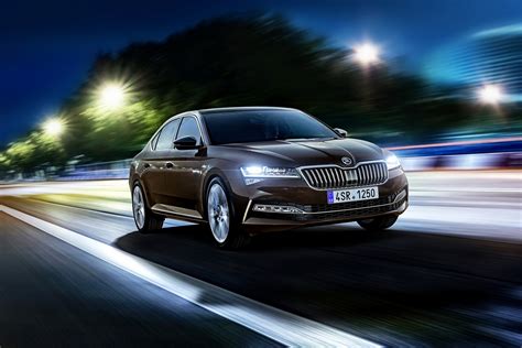 Skoda Superb Facelift Debuts With Matrix Led Headlights New Safety