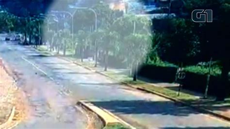 Assista ao vídeo do momento da explosão em uma fábrica em Marau Rio