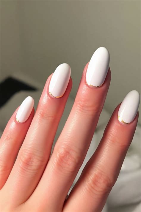 33 Stunning Nude And Gold Nail Designs Youll Want To Try ASAP Roomy Retreat
