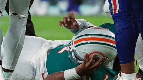 Dolphins Qb Tua Tagovailoa Sustains Scary Concussion Against Bills