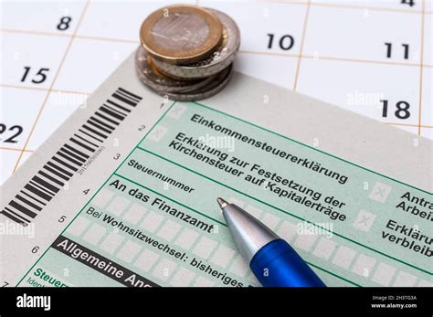 Finanzamt SteuererklÃrung einreichen Stock Photo Alamy