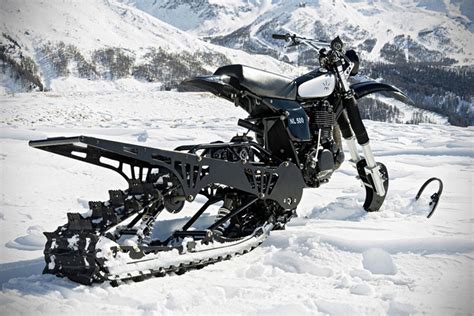 Northern Lights Optic’s Promotional Snow Bike is a Classic Yamaha HL500 Slapped with Modern Ski ...