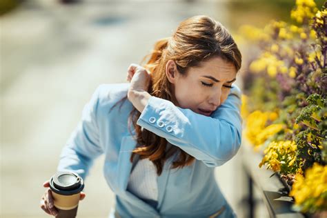 Understanding Sneezing 5 Interesting Insights You Didnt Know