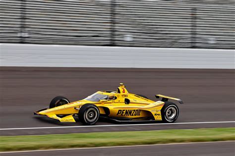 Rain Shortened Indy Practice Mclaughlin Drives Penske