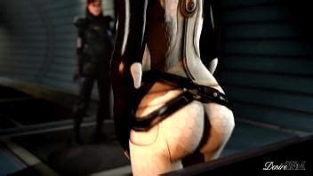 Miranda séduit le commandant dans une baise coquine XVIDEOS