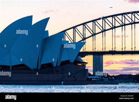 Opera House Silhouette Sydney Australia Stock Photo Alamy