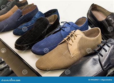 Venta Zapatos De Cuero Para Hombre En Stock