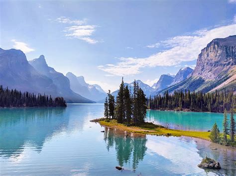 Most Beautiful And Best National Parks In Canada