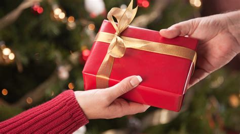 Trouver Le Cadeau De Noël Parfait Pour Votre Fiancée En 2024 Un Guide