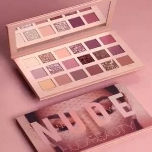 Buy Huda Beauty Nude Eyeshadow Palette Highlighter