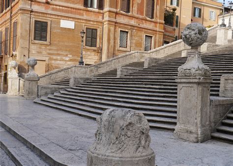 Free Images : architecture, wood, wall, monument, column, facade, rome ...