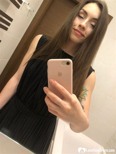 I Got Myself A Mirror For Hot Nudes