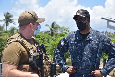 Dvids Images Burlington Conducts Training With Dominican Republic