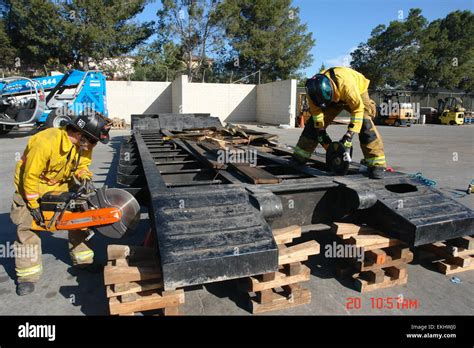 Aduanas y proteccion de bomberos fotografías e imágenes de alta