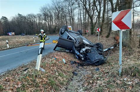 Königswinter SUV überschlägt sich ein Schwerverletzter