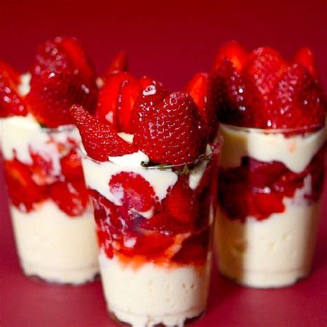 fresas con crema Panadería y reposter