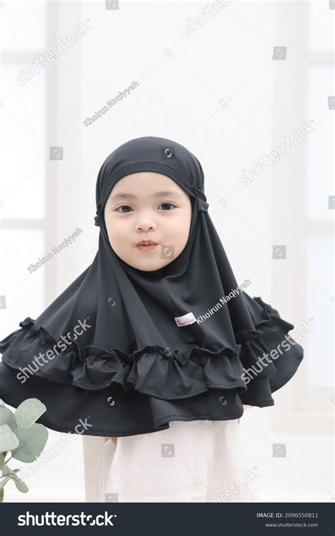 Cute Muslim Babies In Hijab