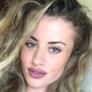 Chloe Ayling - Age, Family, Bio | Famous Birthdays