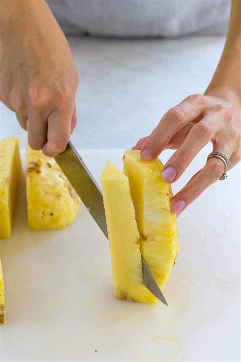 How To Cut A Pineapple Jessica Gavin