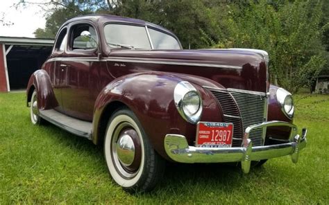 Flathead V8 1940 Ford DeLuxe Business Coupe Barn Finds