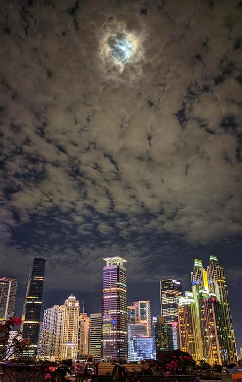 Berburu Foto Jakarta Di Malam Hari Sambil Berselfie Spot Foto Menarik