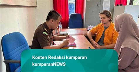 Turis Australia Yang Telanjang Dan Pukul Warga Aceh Dibebaskan