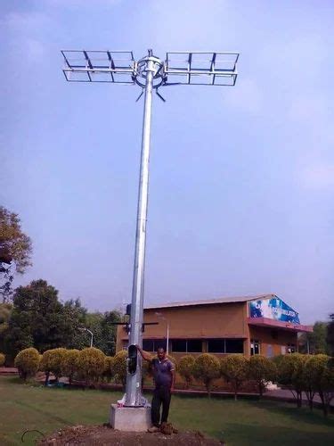 12 Mtr Galvanized Solar High Mast Pole For Outdoor At Rs 90000 Piece