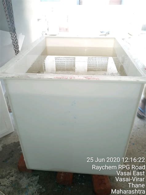 Rectangular FRP Pickling Tank For Chemicals Storage Capacity 500L To