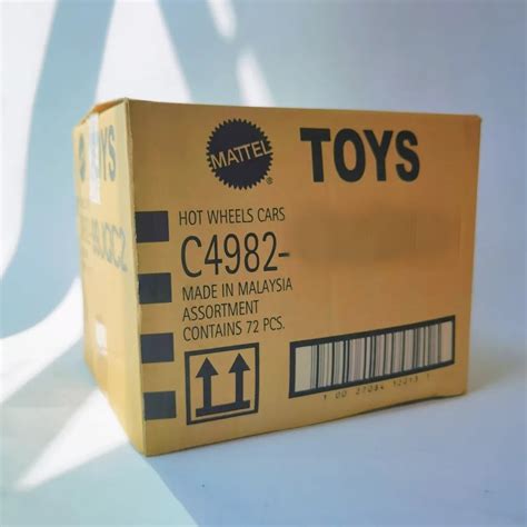 CAJA LOTE K TARJETA INTERNACIONAL DE 72 HOT WHEELS 2024 Funinabox Costa Rica