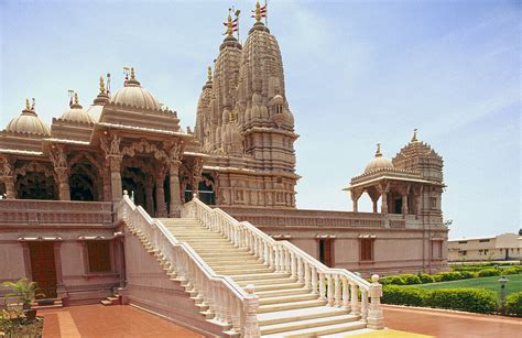 Swaminarayan Temple Bharuch Gujarat License Image 70094932