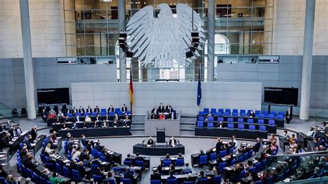 Reichstag Plenary Chamber Learn About The German Parliament