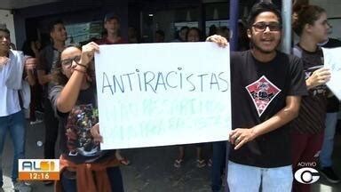 AL TV 1ª Edição Alunos protestam contra ato de racismo por diretora