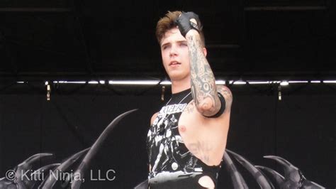 Andy Biersack Of Black Veil Brides Interview Spreading The Nerd At Vans Warped Tour 2013 Youtube