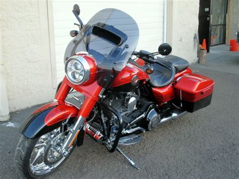 2014 Harley Davidson FLHRSE CVO Road King Low Miles Sharp Bike