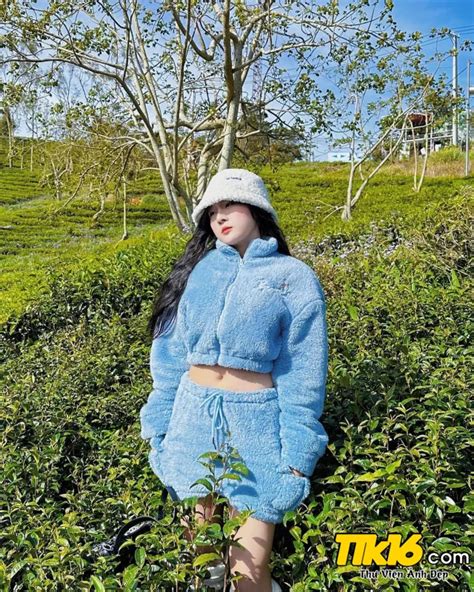 TikTok Ngô Ngọc Hòa là ai Cô hot girl có gương mặt xinh đẹp và thân hình quyến rũ nóng bỏng