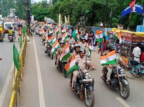 Katni Police Took Out The Tricolor Yatra In The Amrit Festival Of