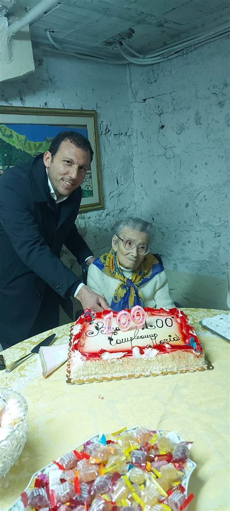 Nocera Superiore Festeggia I 100 Anni Di Nonna Maria Il Giornale Di