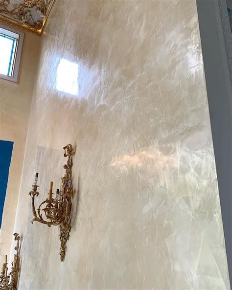 Venetian Plaster With Gold Wax Venetian Plaster Walls Plaster Walls