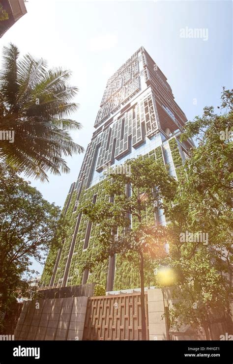 Antilia mumbai india hi-res stock photography and images - Alamy