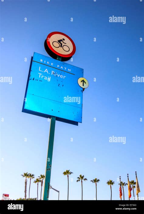 Los Angeles River Bike Path Stock Photo - Alamy