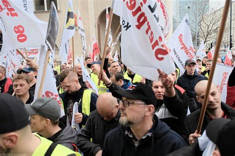 Protest G Rnik W W Warszawie Unia Chce Zniszczy Polskie Kopalnie