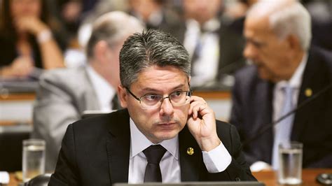 Cpi Senador Pede Urg Ncia Ap S Divulga O De Imagens De Deputado